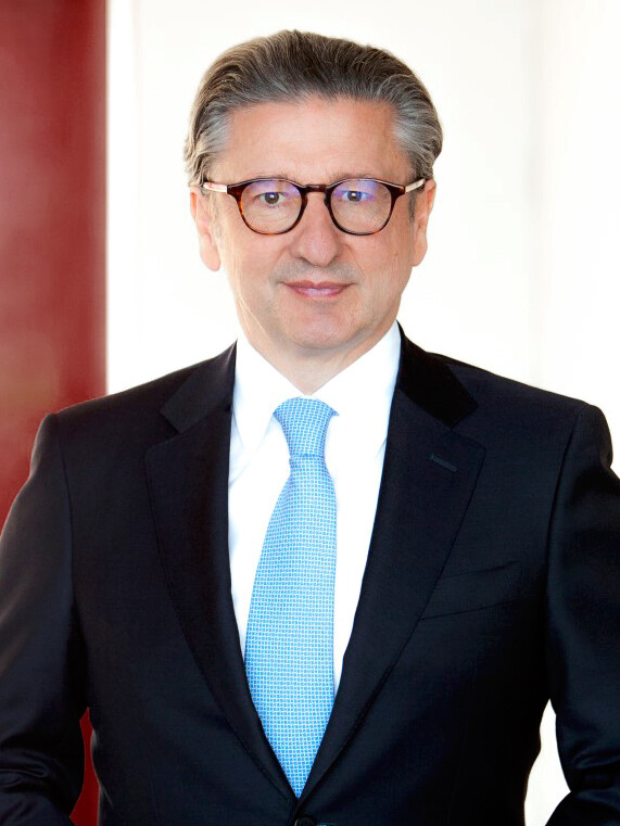 Thomas R. Fischer, Spokesman of the Board of Directors Thomas R. Fischer, Spokesman of the Board of Directors