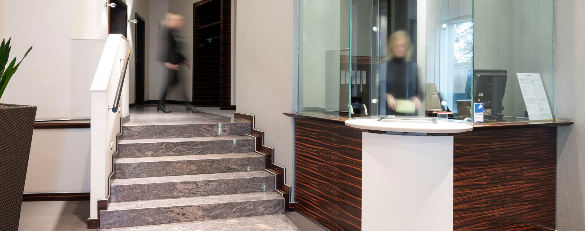 Bank cards and accounts reception